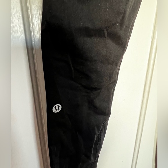 Black lululemon leggings - Picture 5 of 6